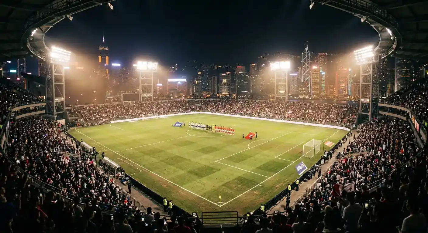 Ambiente nocturno en un estadio del Mundial 2026 con la grada iluminada y dos equipos saltando al campo para una eliminatoria